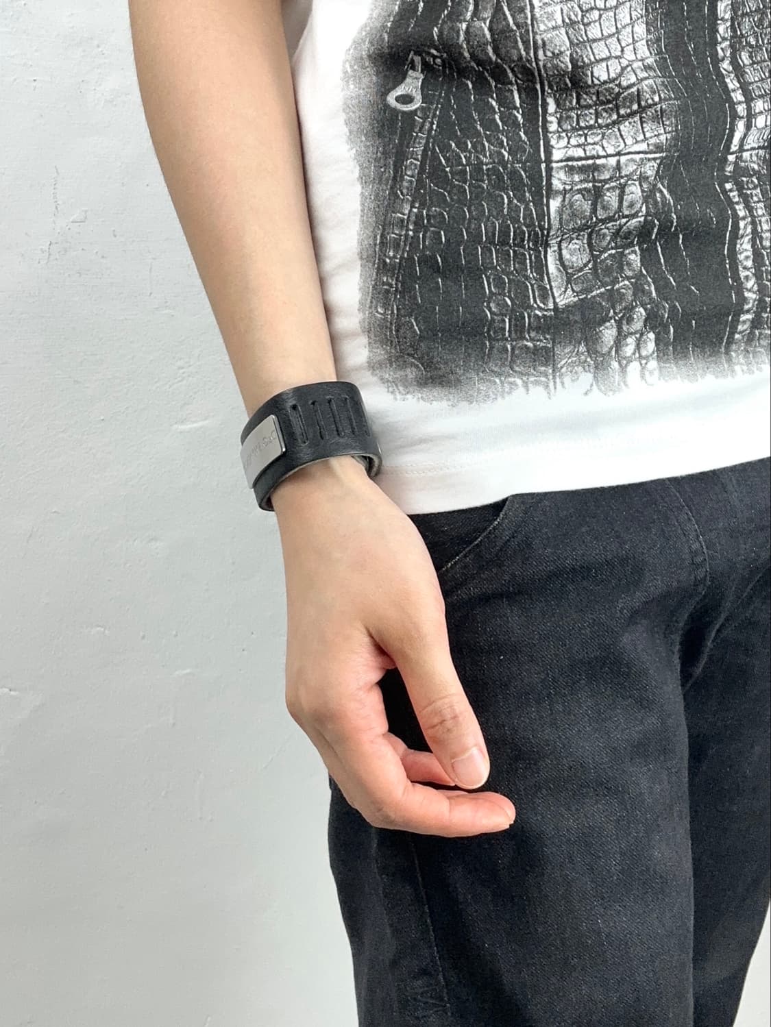 Dolce & Gabbana D&G Leather Cuff Bracele 상품이미지3