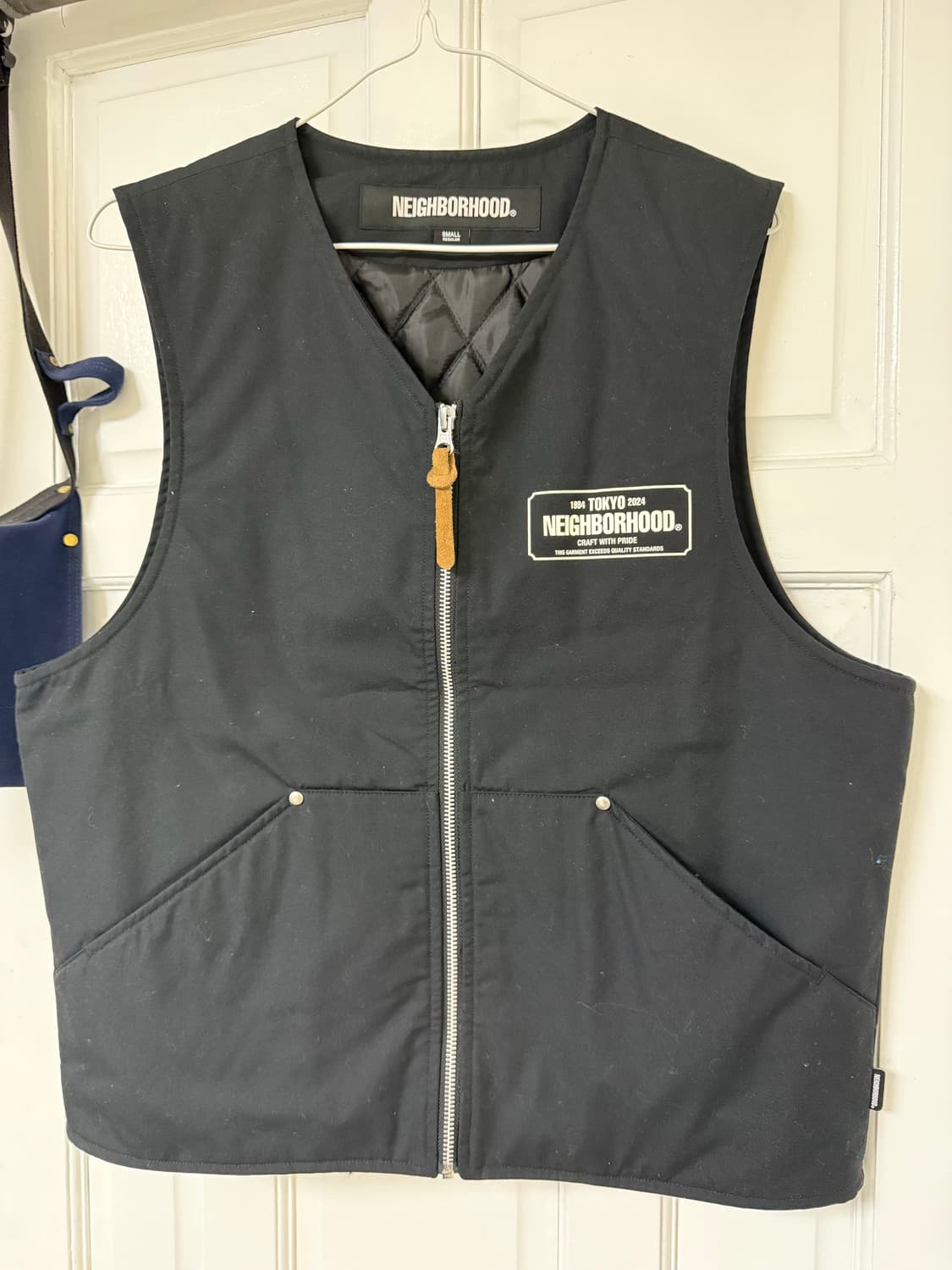 네이버후드 워크베스트 블랙 상품이미지1