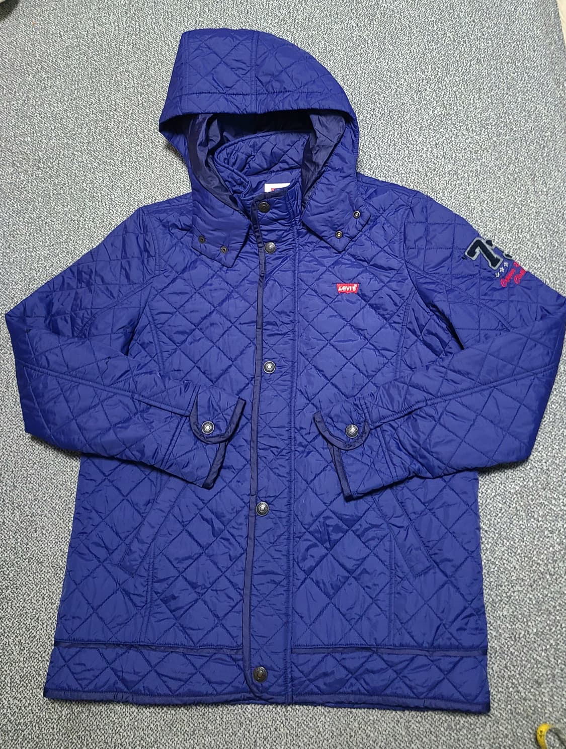 리바이스 후드 퀼팅 자켓 165 실측  105 상품이미지1