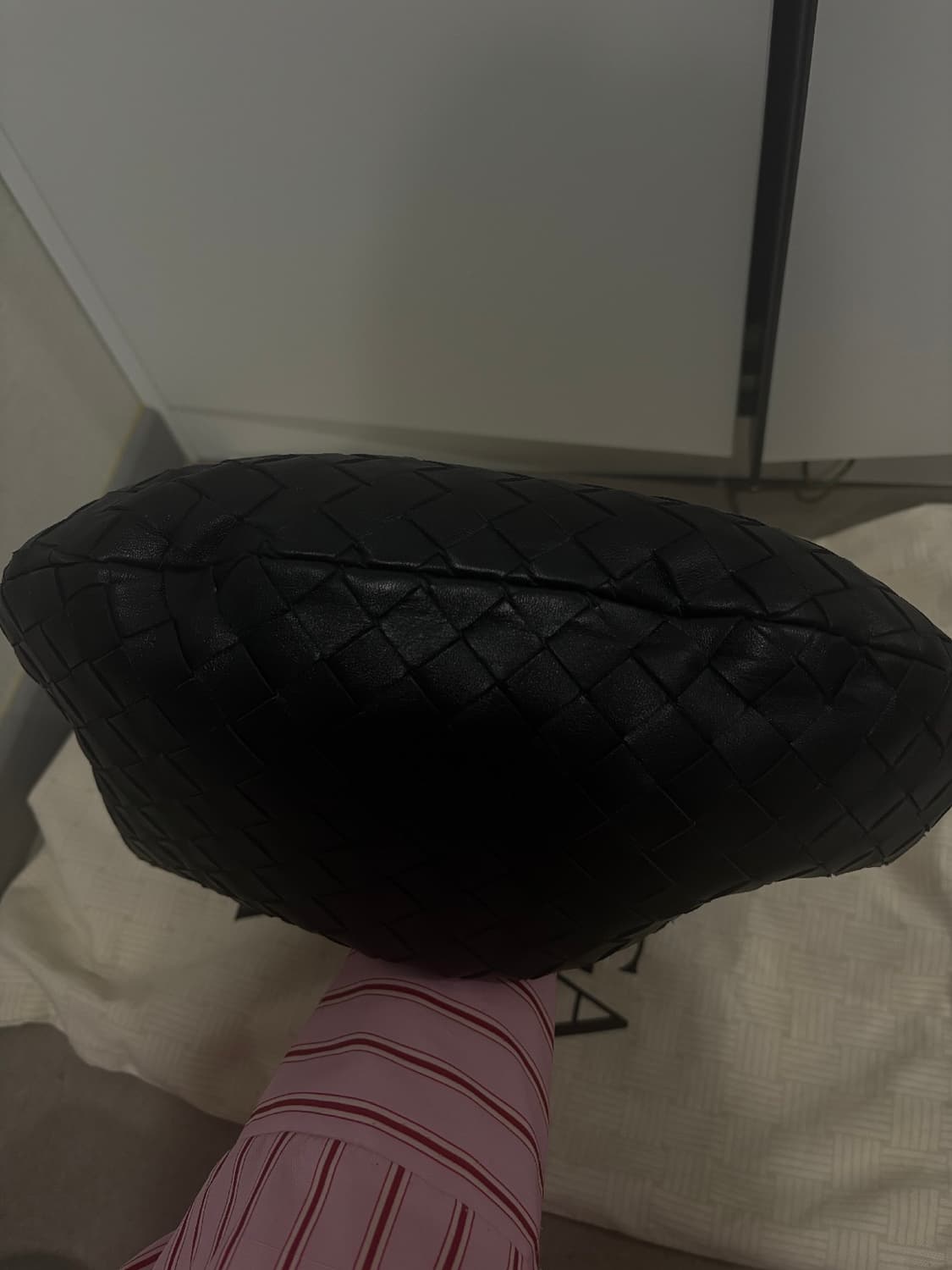 보테가 베네타 틴 조디백 블랙 상품이미지5