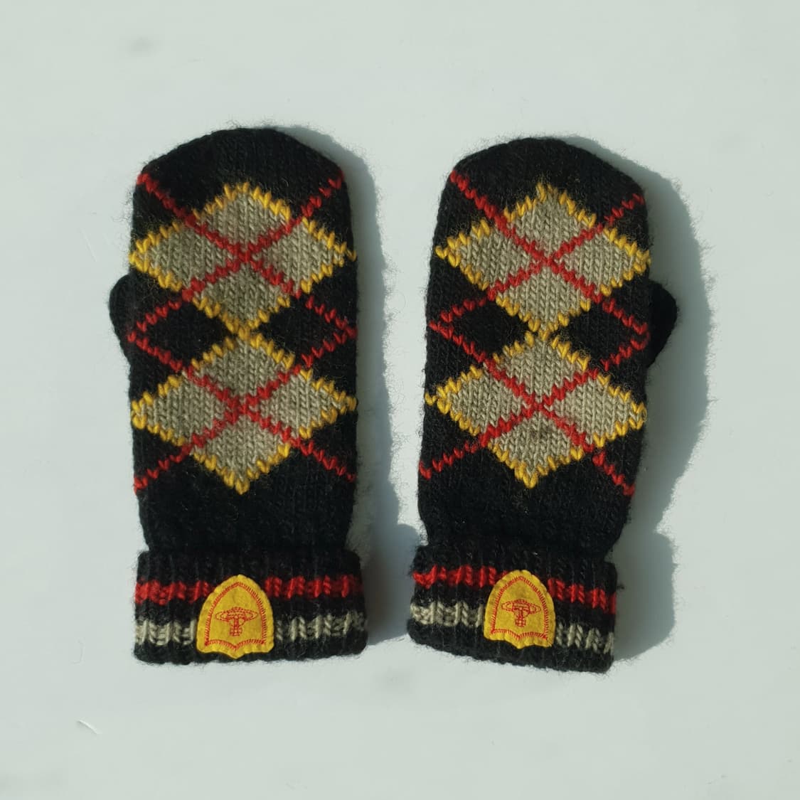 Vivienne Westwood ORB logo mittens 상품이미지1