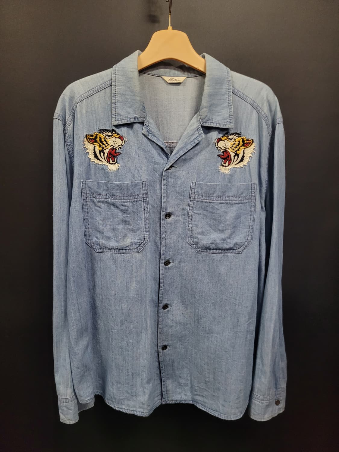 Blistarm 타이거 자수 오버핏 빈티지 데님 셔츠 상품이미지6