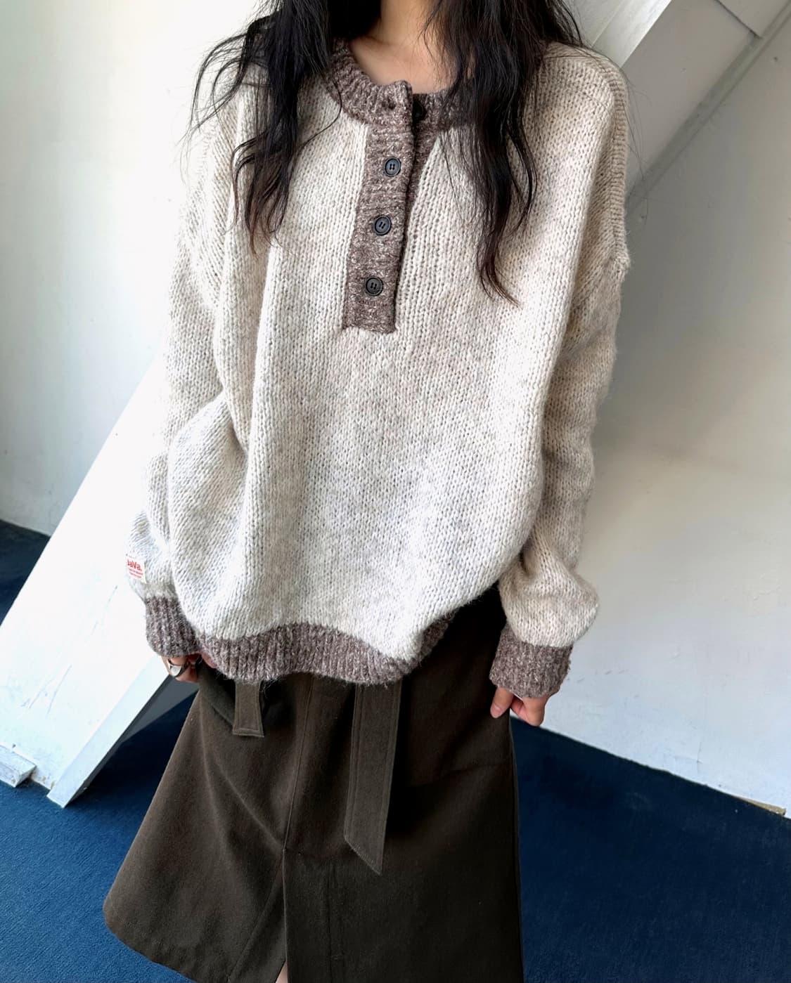 Brushed fabric button neck wide knit 상품이미지9