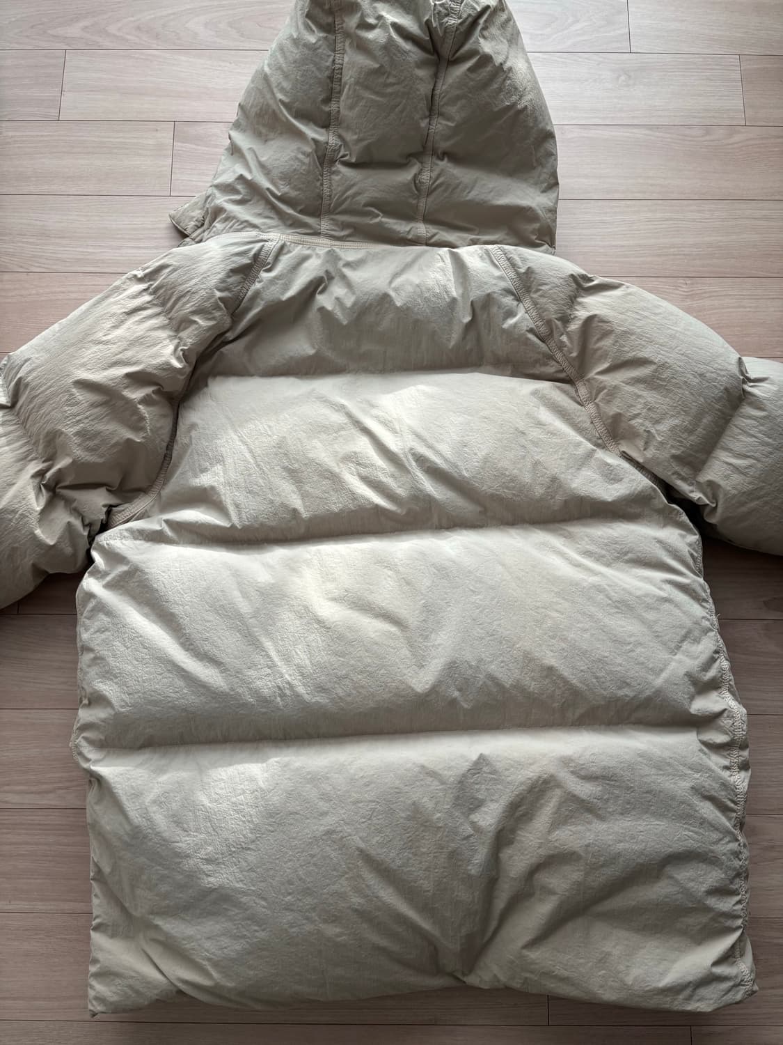 텐씨 아틱 베이지 50사이즈 컬티즘 한정판 상품이미지7