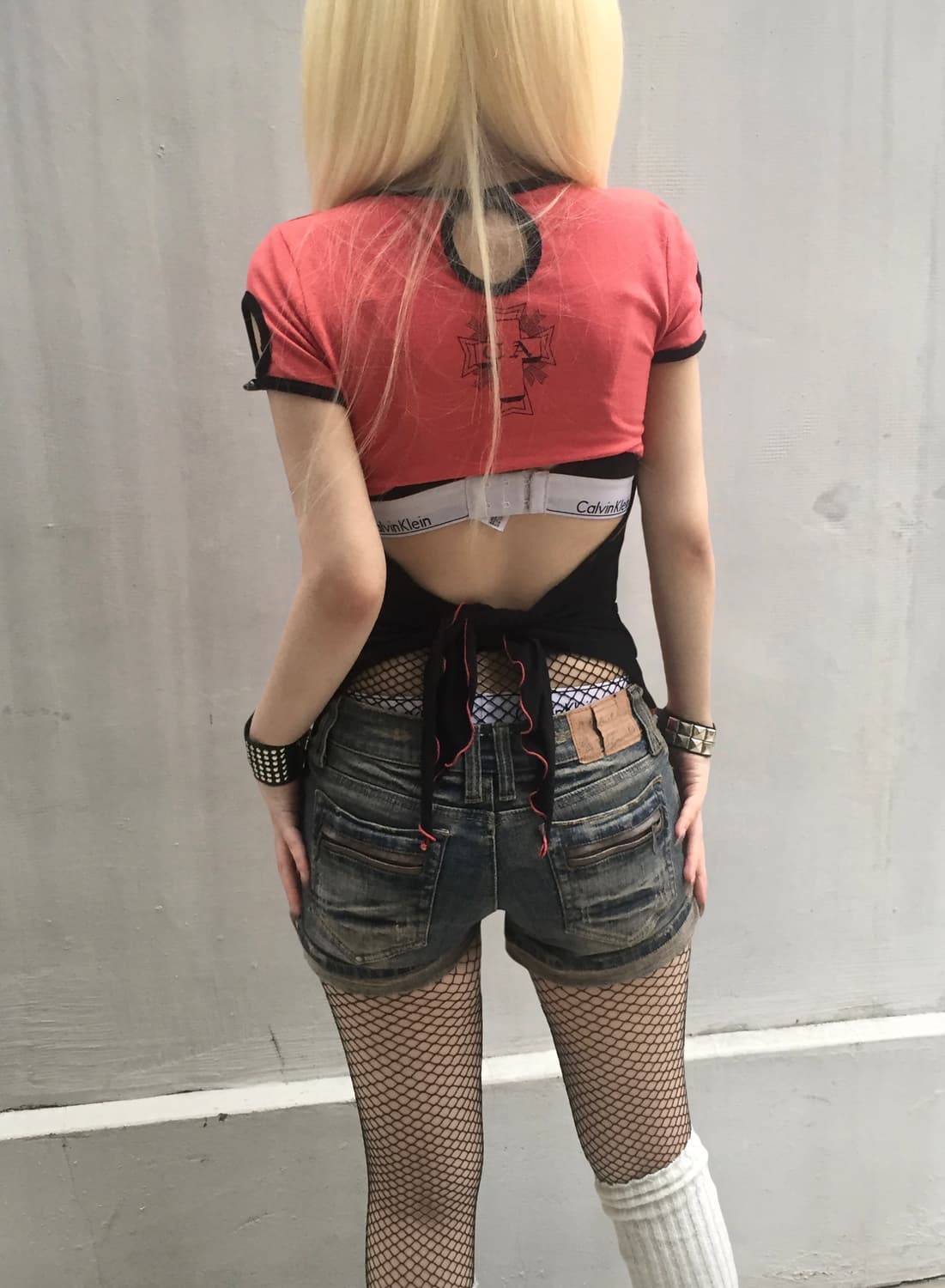 d.i.a skull detail unbalanced top 상품이미지2