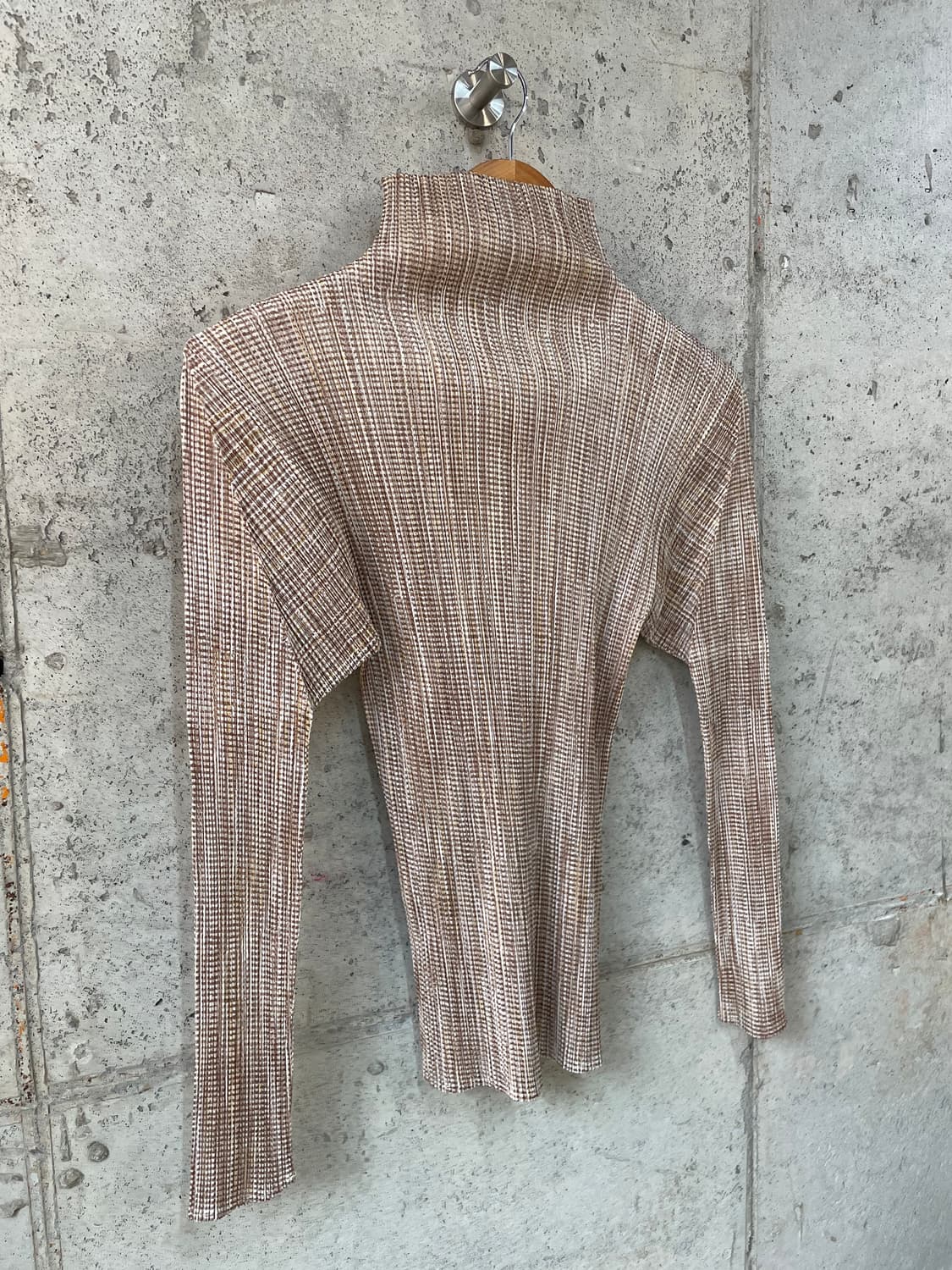 Issey Miyake 이세이미야케 하이넥 플리츠 탑 상품이미지3