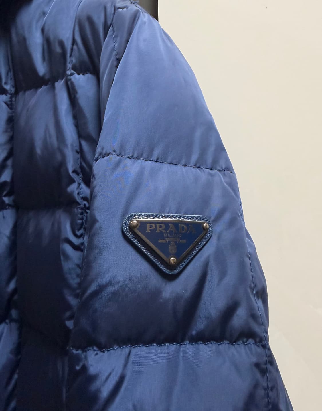 (48) 프라다 삼각로고 다운패딩 상품이미지3