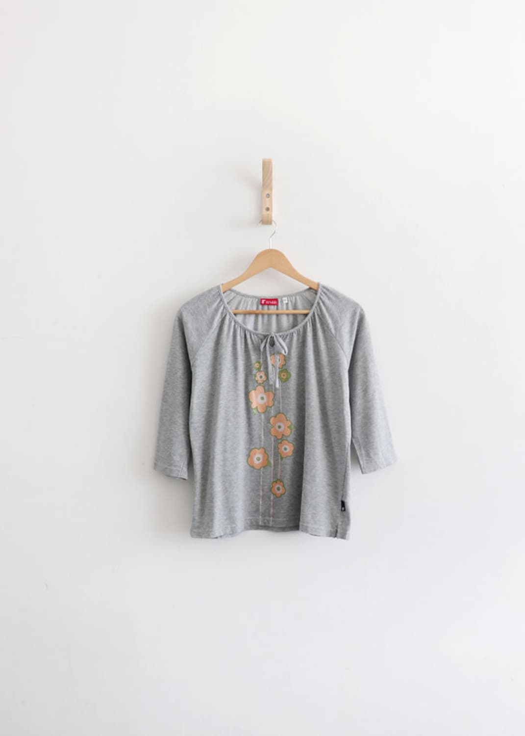 HUITIEME gray reglan flower T-shirt 상품이미지1