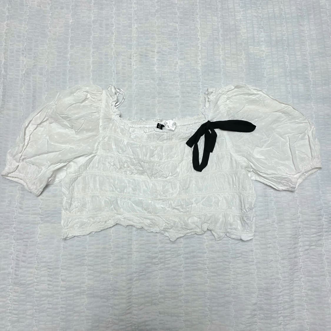 일본 h&m)로맨틱 히메 발레코어st 리본 퍼프 반팔 크롭 블라우스 상품이미지2