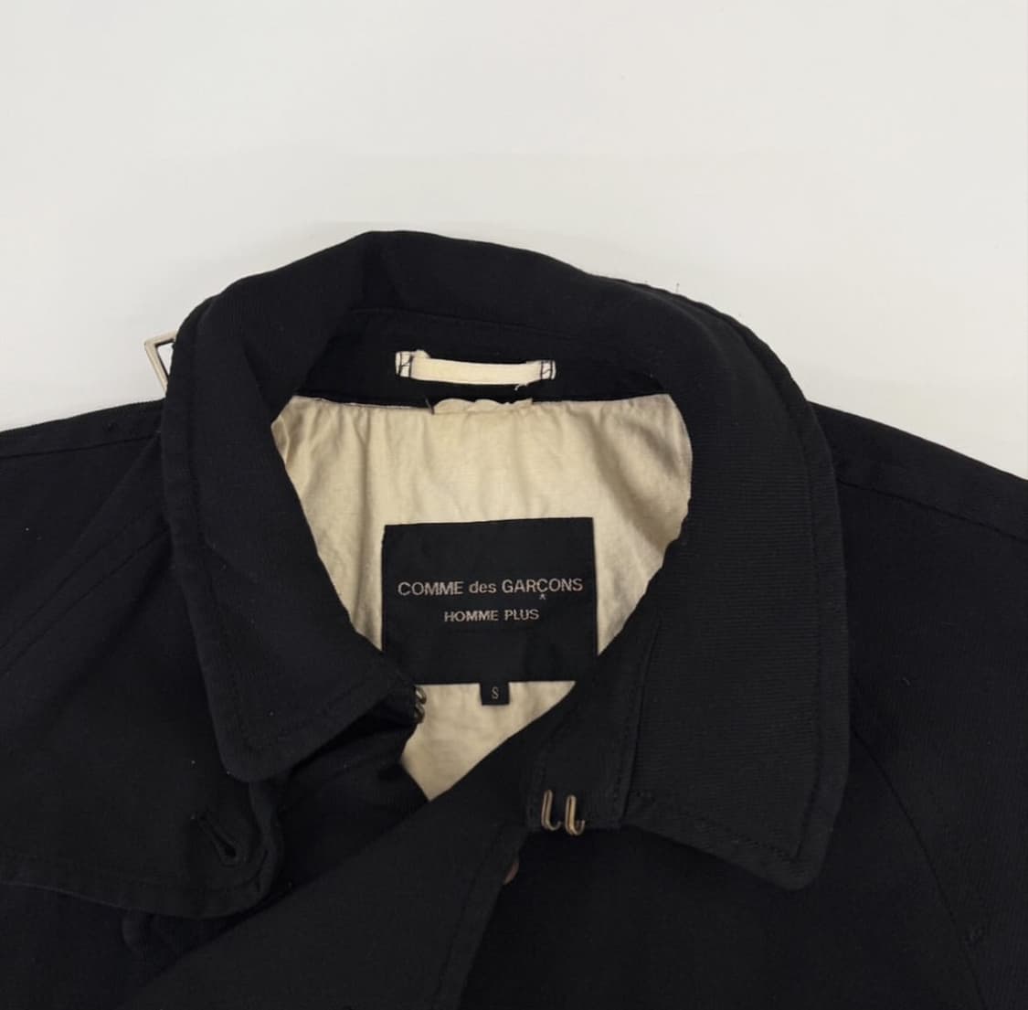 꼼데가르송 옴므플러스 축융 버튼 숏 코트 상품이미지7