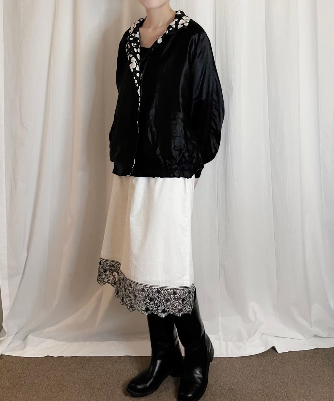 Flower Lace Detail Midi Skirt - White 상품이미지4