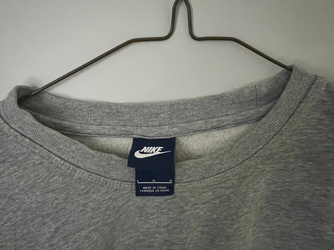 나이키 맨투맨 그레이 상품이미지2