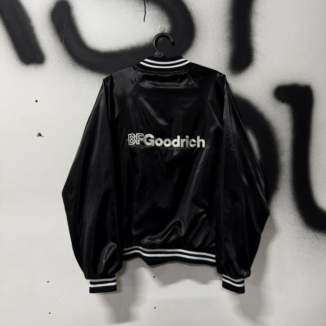 Hartwell USA 올드스쿨 굿리치 사틴 바시티 자켓 상품이미지2