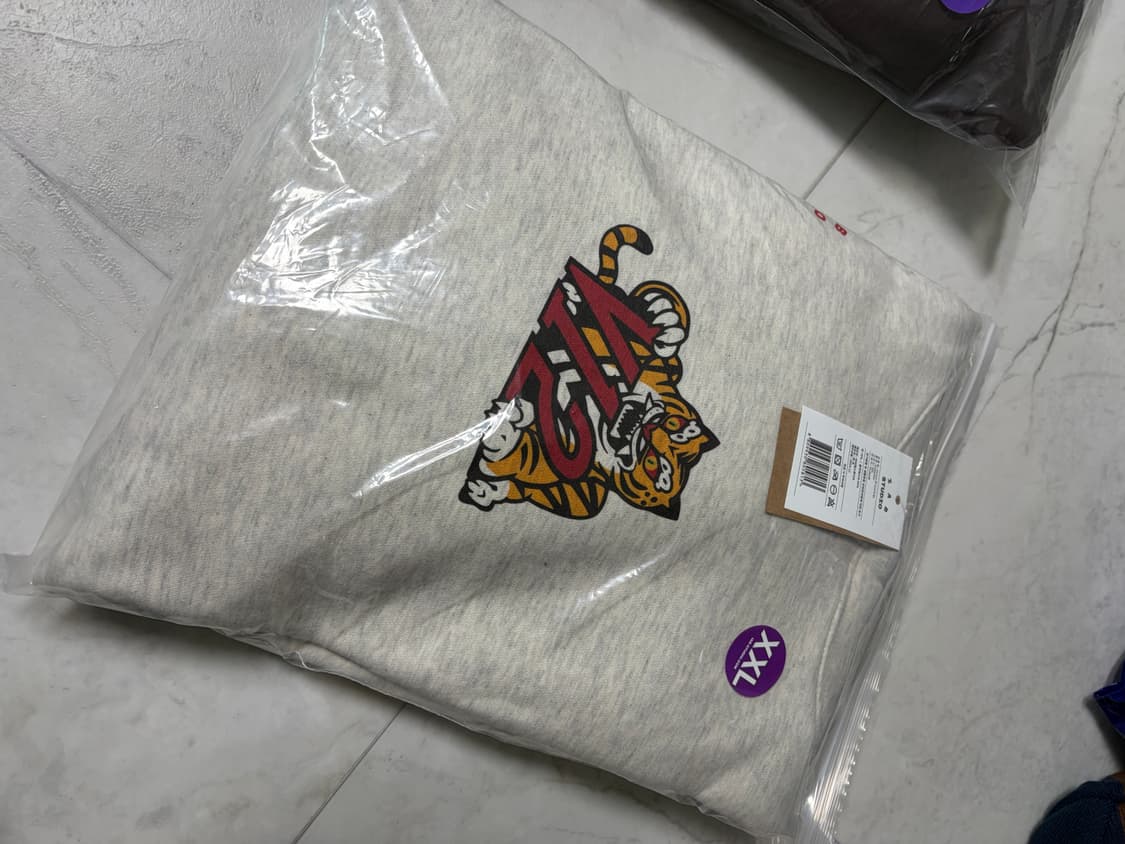 기아 타이거즈 x 아이앱 스튜디오 V12 후드 아이보리 상품이미지5