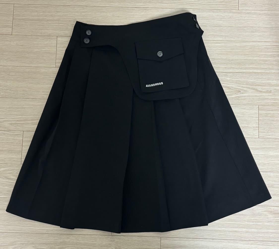 어반드레스 미디 플리츠 스커트 블랙 상품이미지3