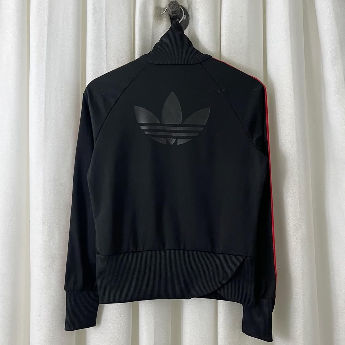 아디다스 블랙 레드 로즈 백빅로고 삼선 져지 상품이미지7