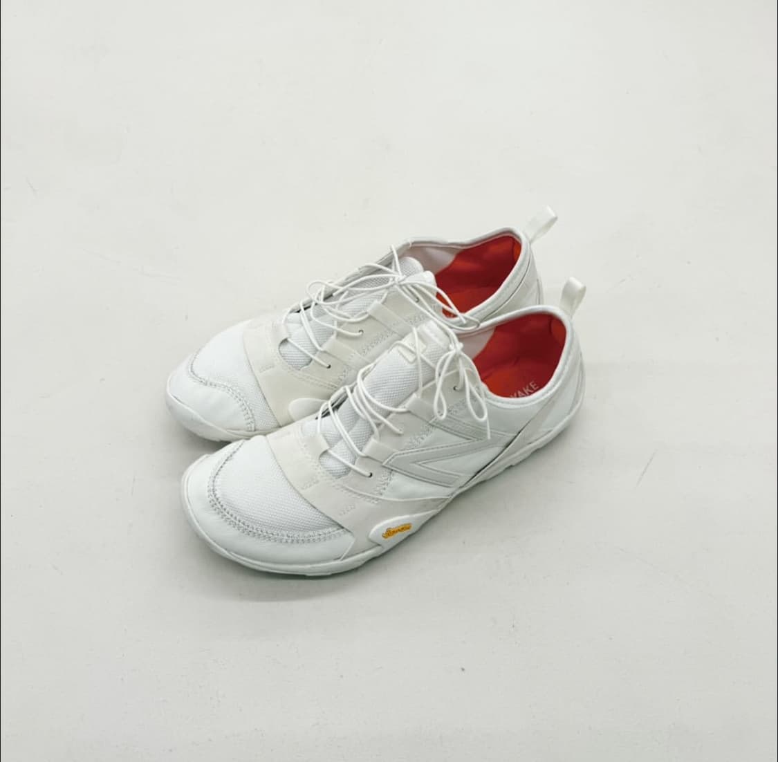 이세이미야케 x 뉴발란스 MT10O 화이트 상품이미지3