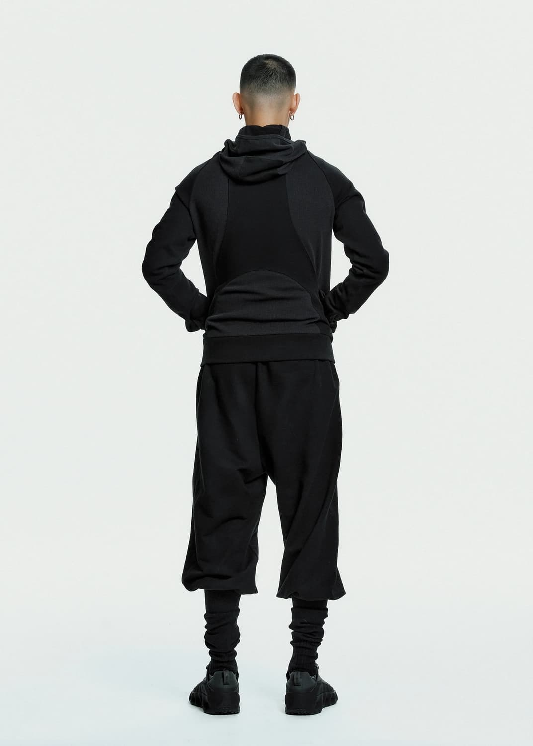 Slashed Zip Hoodie - HYEIN SEO  상품이미지3