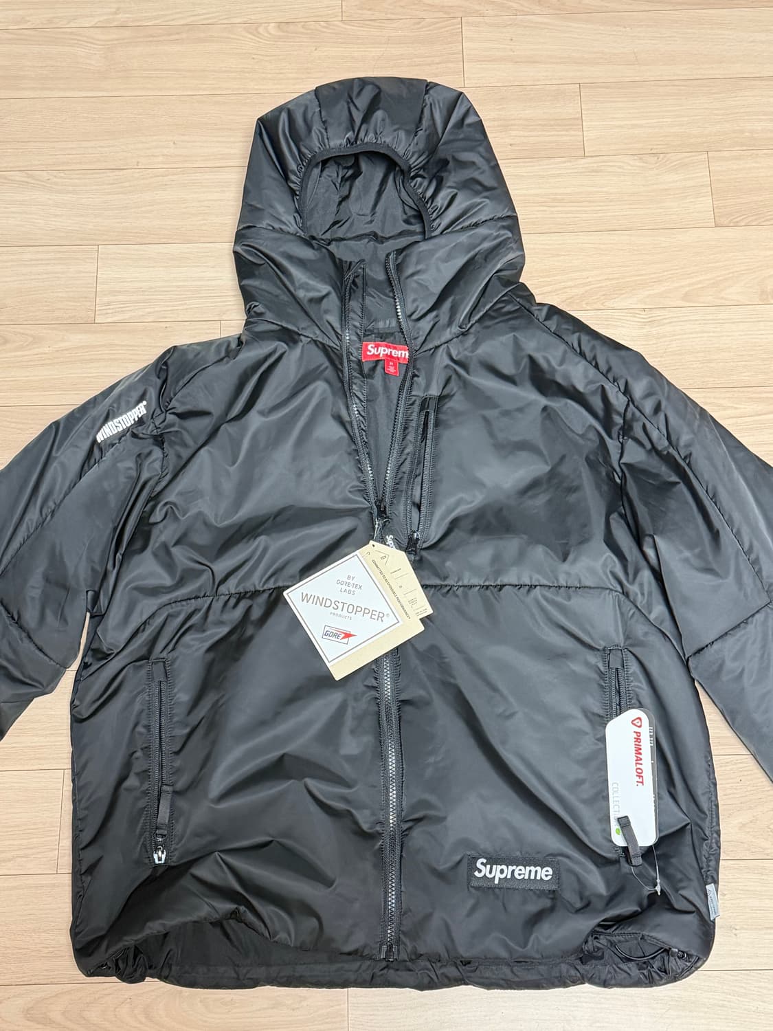 슈프림 윈드스토퍼 인슐레이티드 후드 자켓 블랙 - 25SS (새상품) 상품이미지2