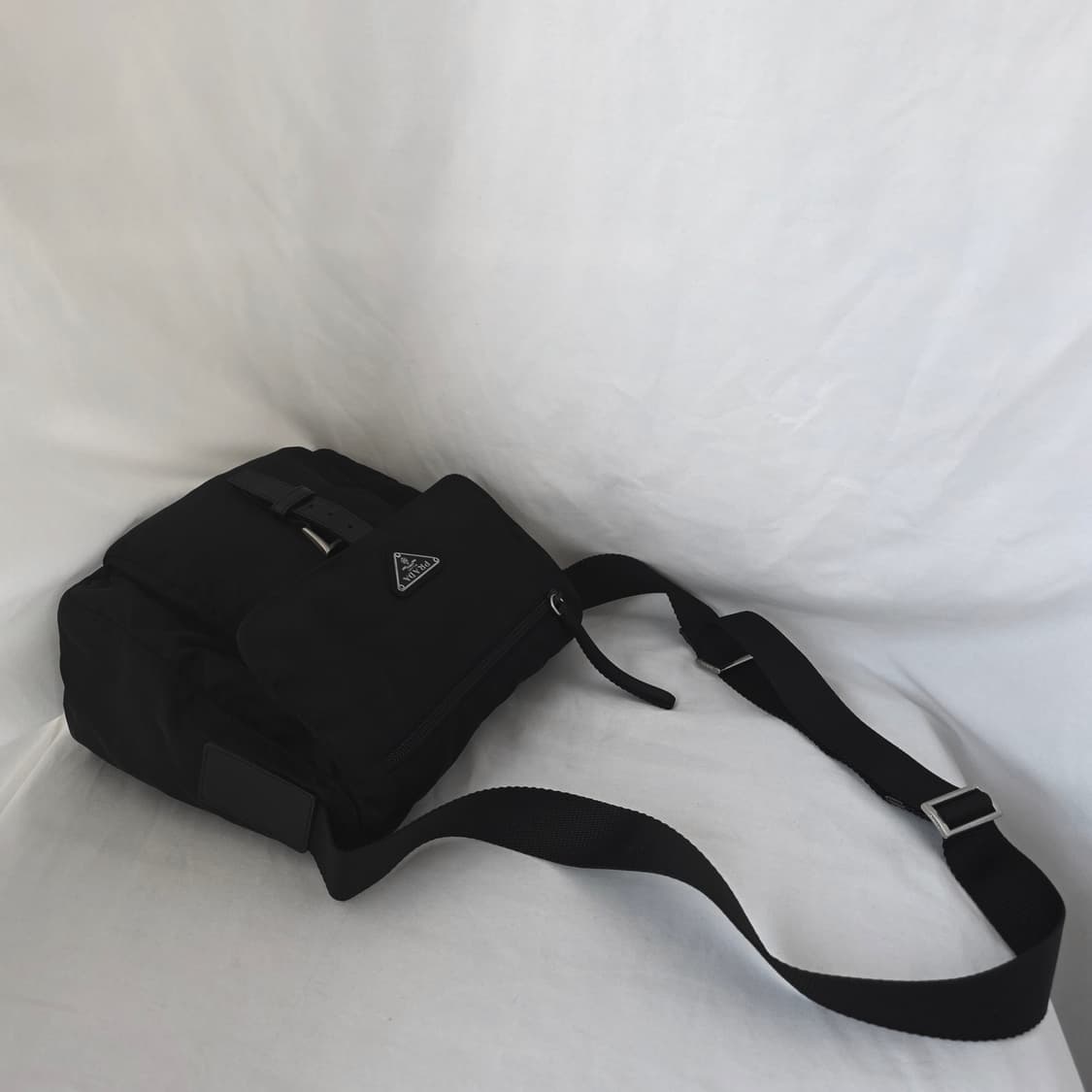 [정품 PRADA] 프라다 포코노 나일론 크로스백 주우재백 남녀공용 상품이미지4