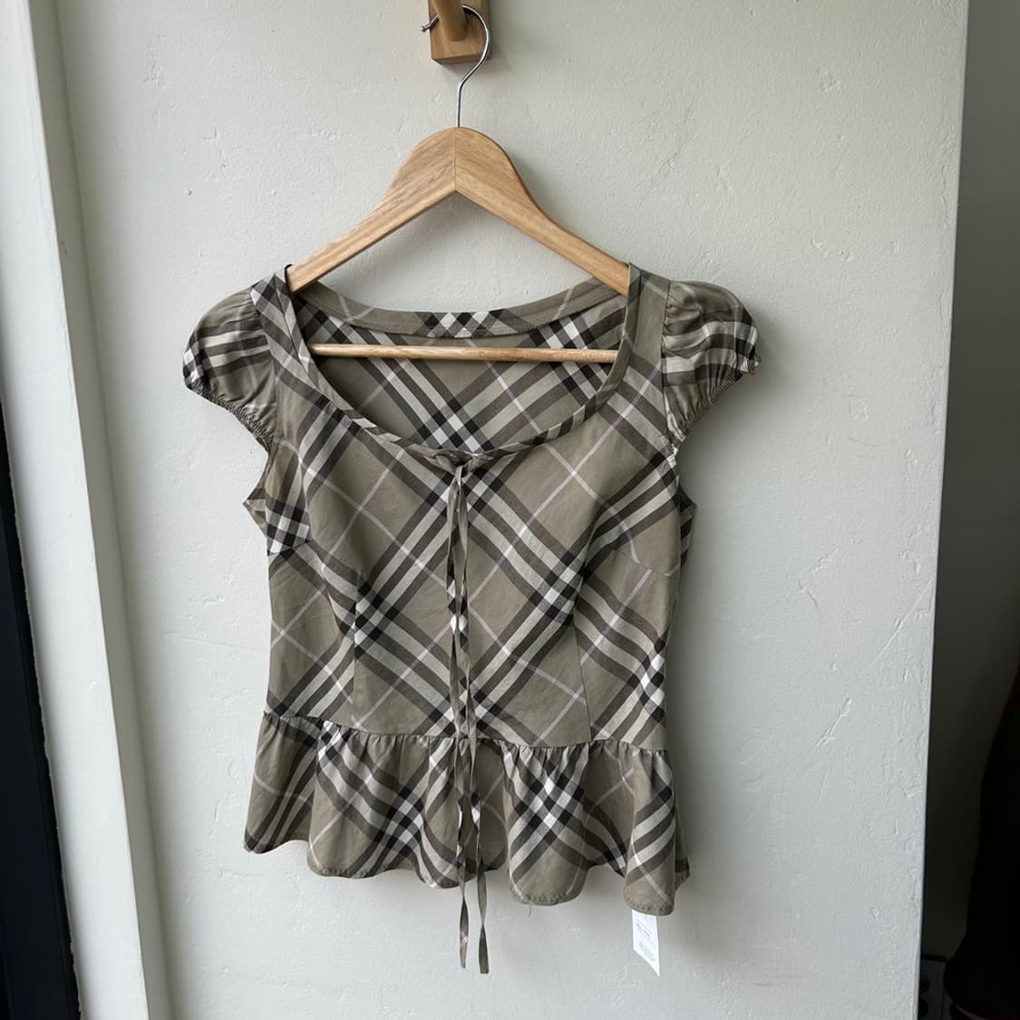 16247 - 버버리 블루라벨 체크 슬리브리스 상품이미지3