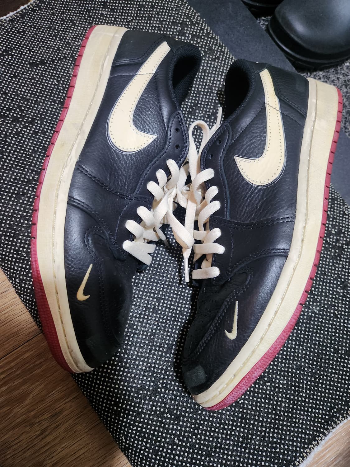 나이키 조던 1 로우 나이젤 실베스터 (285) 상품이미지3