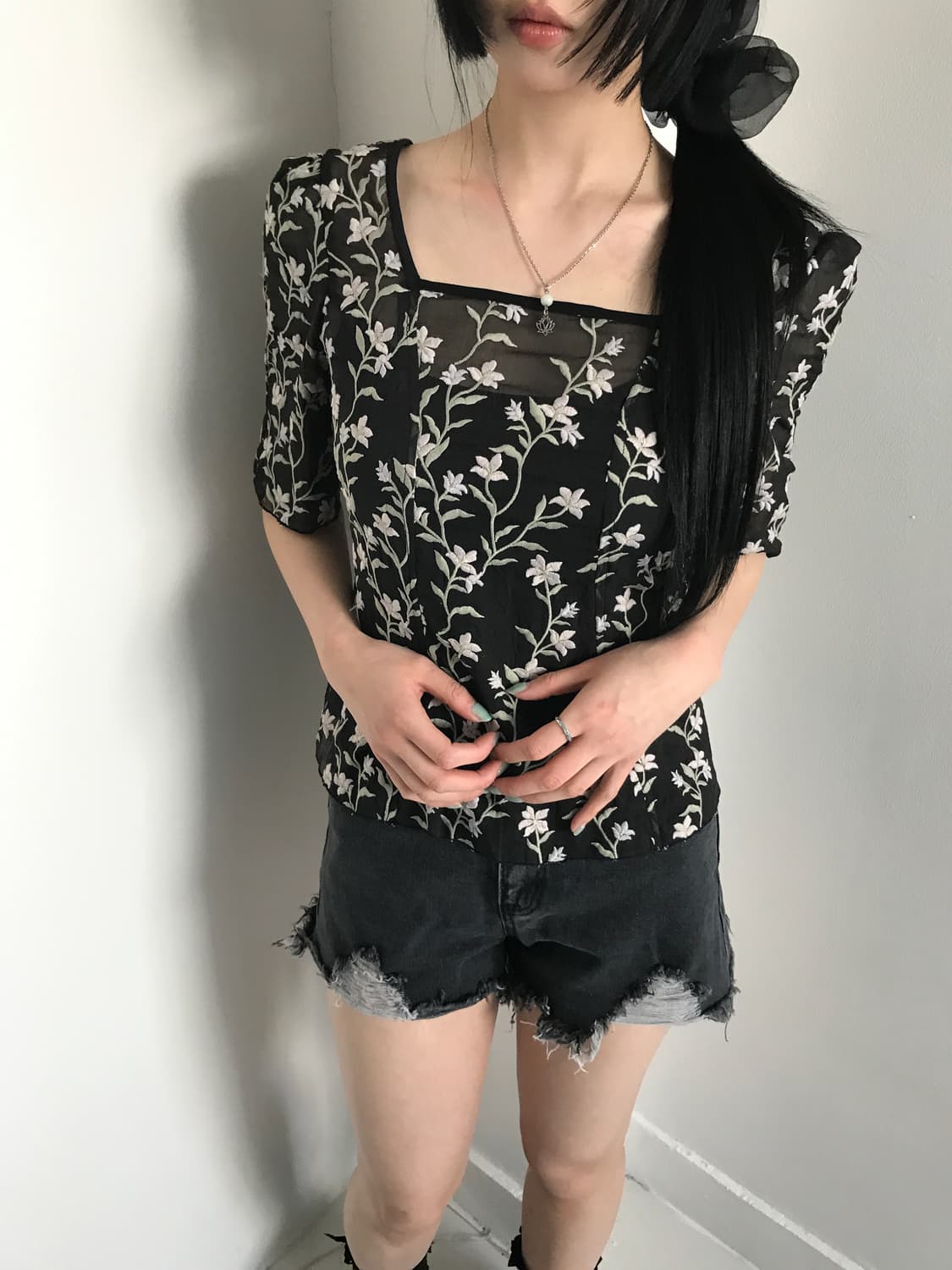 Grey washed 2button short pants 상품이미지3