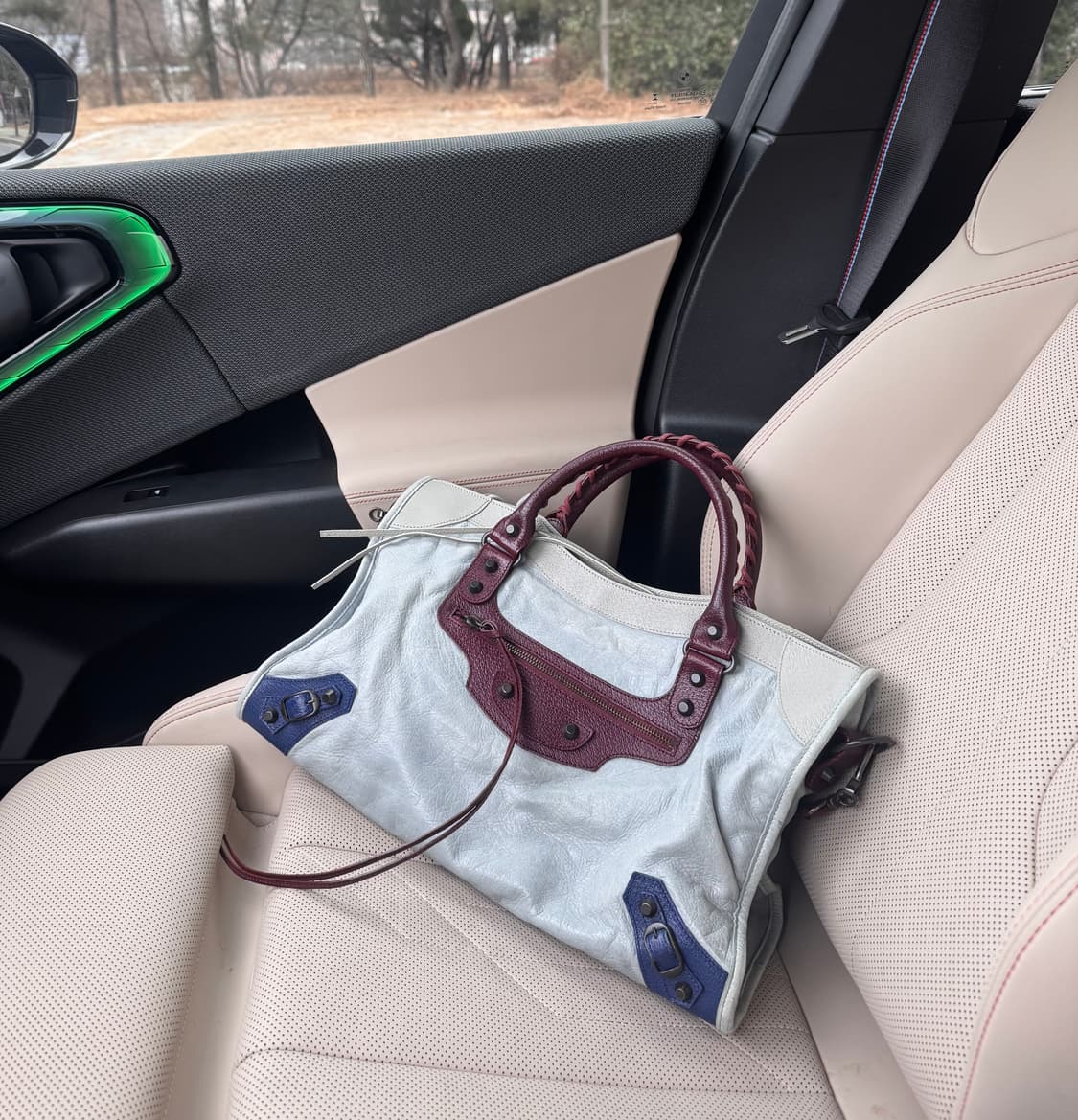 한정판 정품 발렌시아가 모터 시티백 미듐 상품이미지10