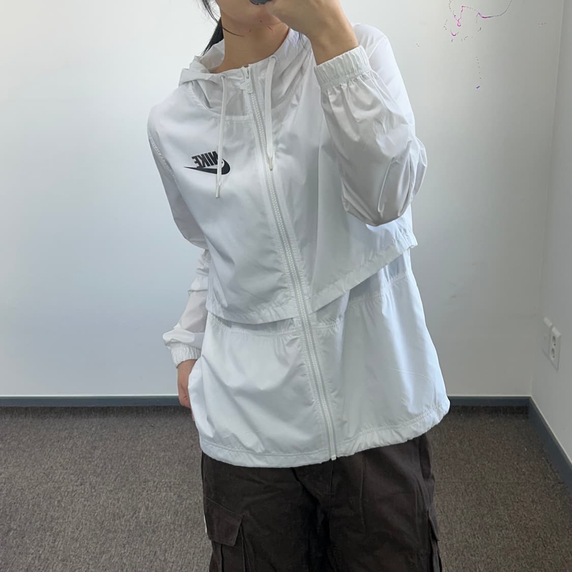 Nike 나이키 스몰로고 화이트 바람막이 상품이미지2