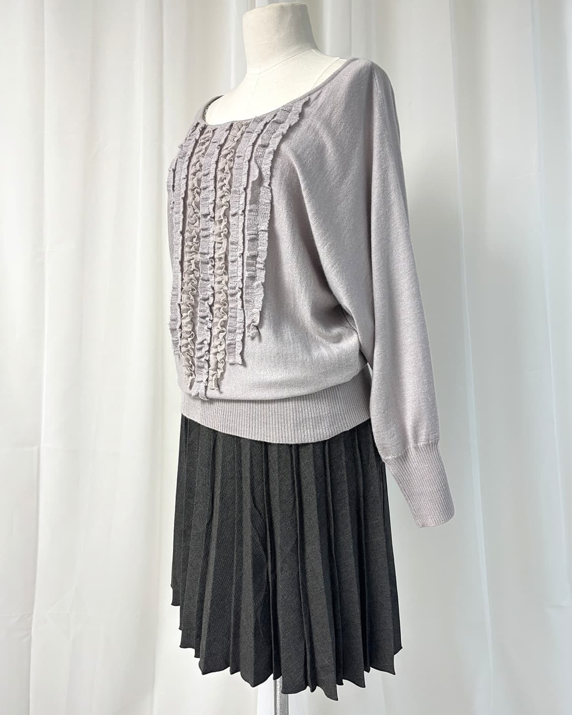 MINIMUM MINIMUM 프릴 트리밍 U넥 가오리 풀오버 상품이미지9