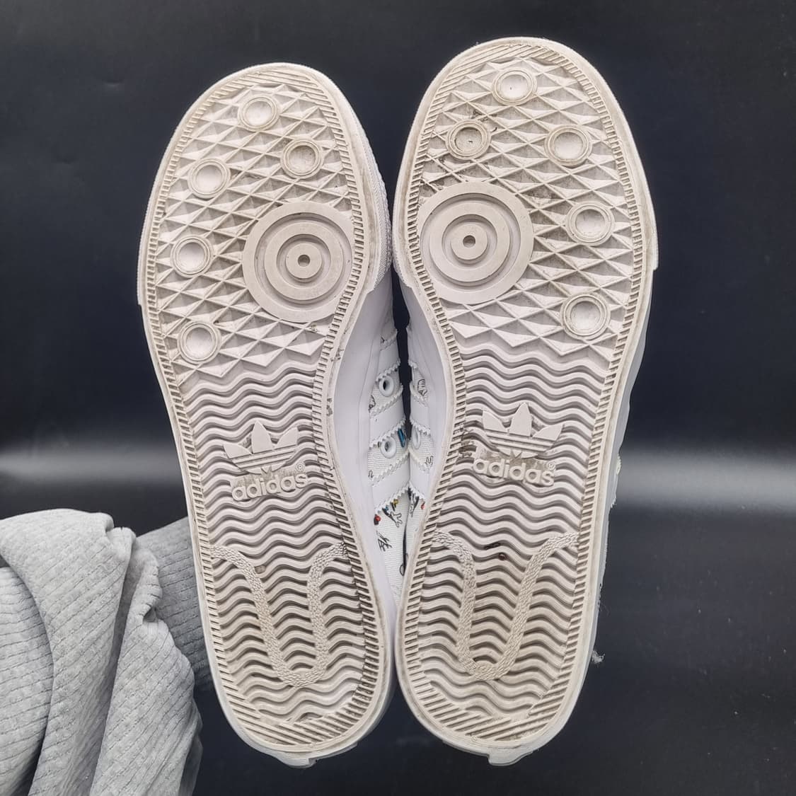 아디다스 니짜 x 디즈니 구피운동화265 상품이미지3