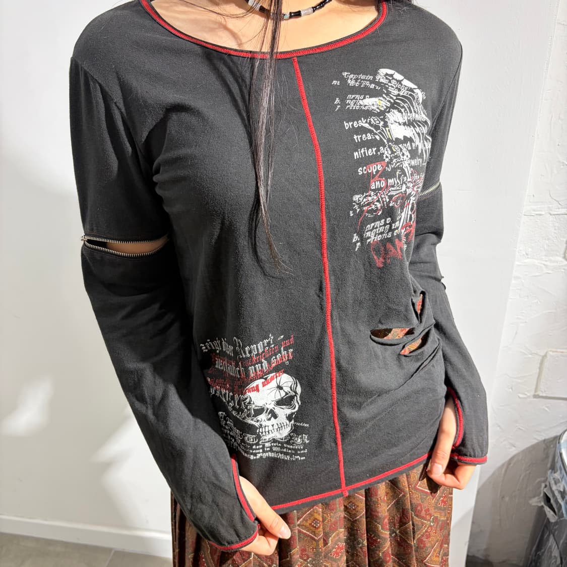 Blood storm 스컬 지퍼 고스룩 긴팔 티셔츠 상품이미지3