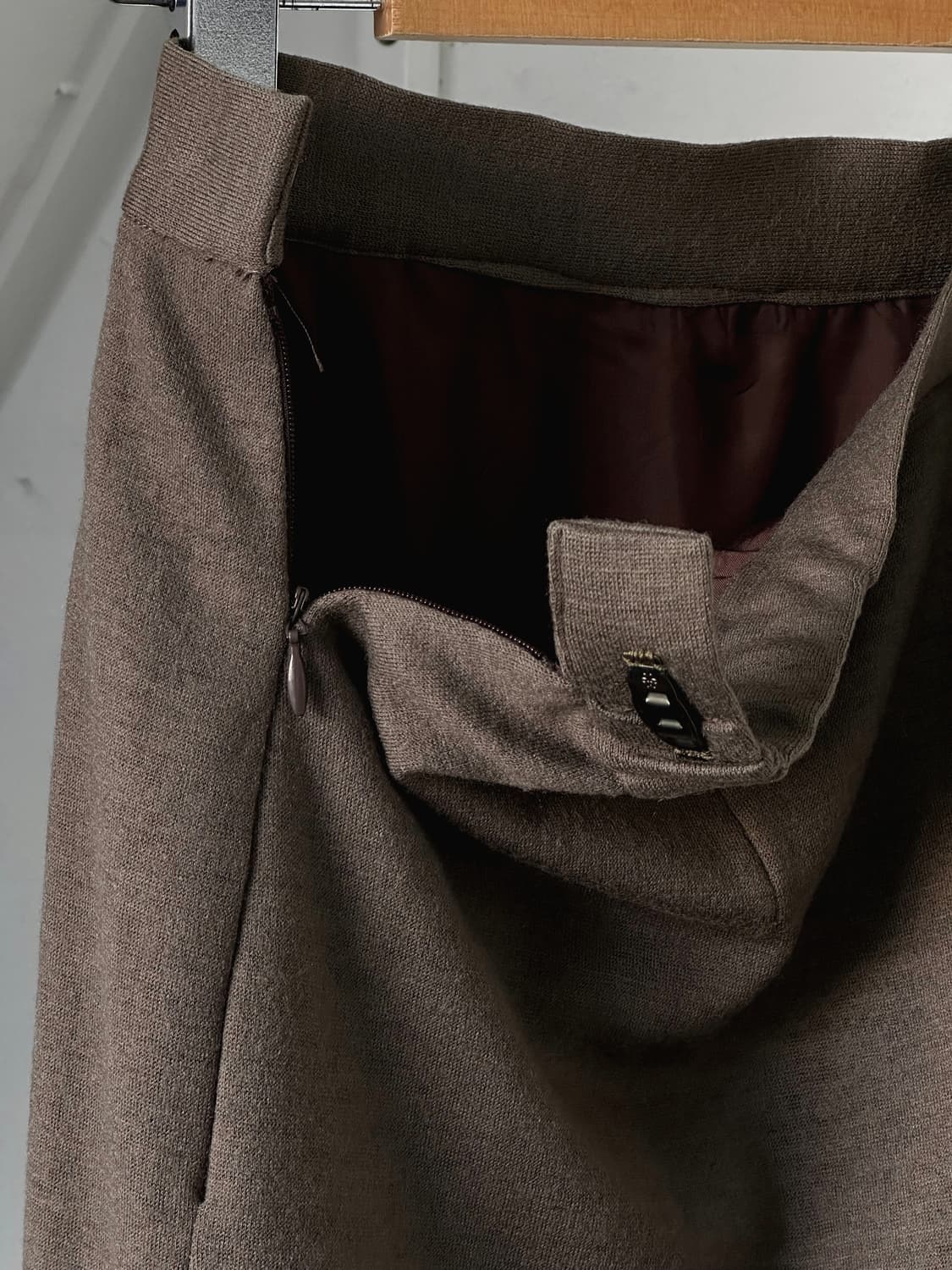 Moss knit slit design long skirt 상품이미지8