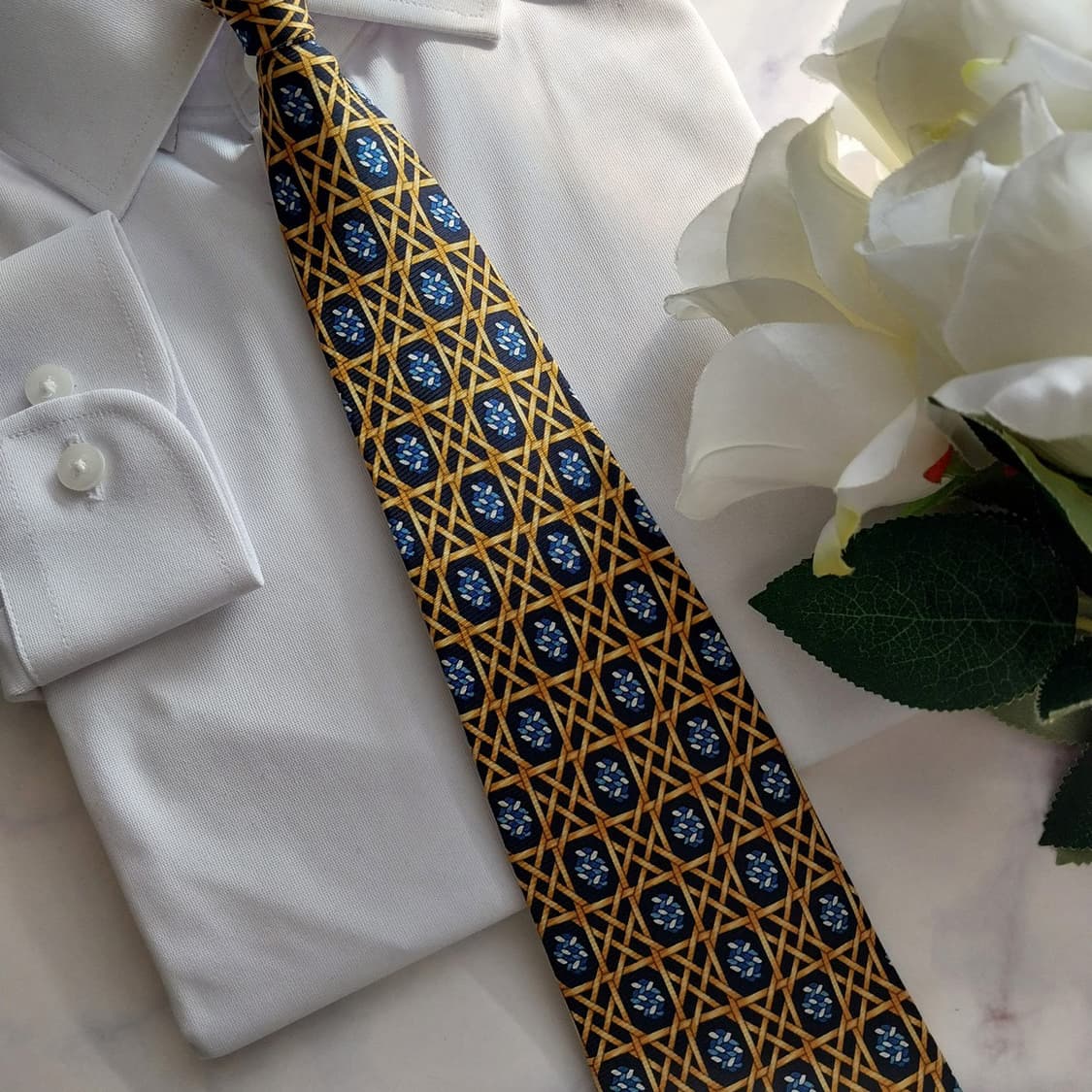 니나리치 실크 골드&네이비 기하 패턴 넥타이 9.6cm A등급 K1311 상품이미지8