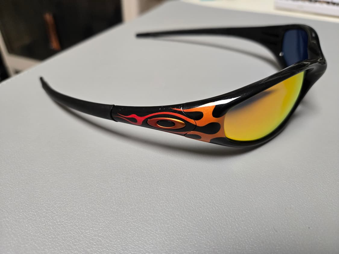 오클리 뉴스트레이트자켓 잿블랙 플레임 상품이미지3