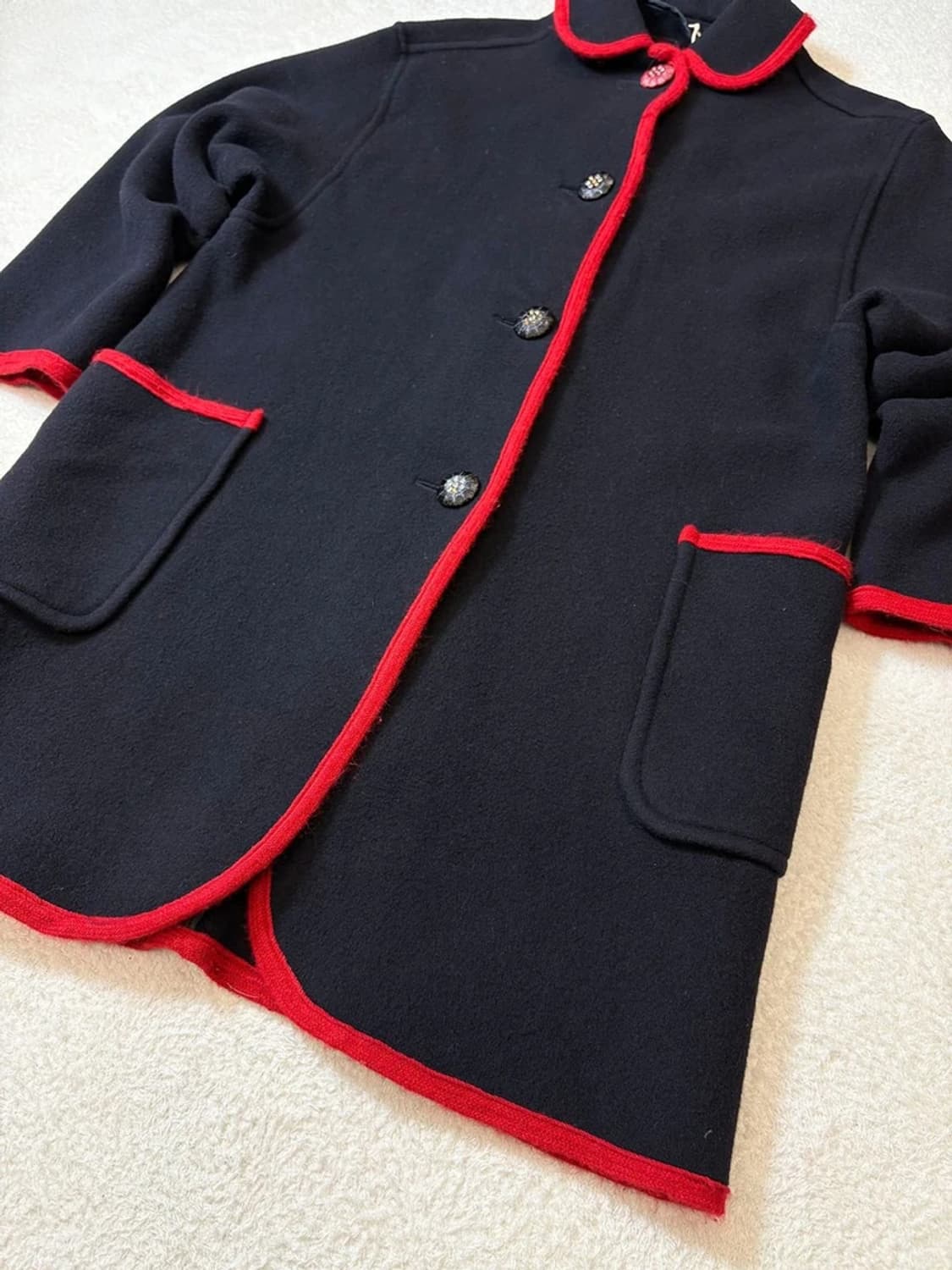 버버리 90's 레드 라이닝 우드버튼 코트 PN6072    상품이미지5