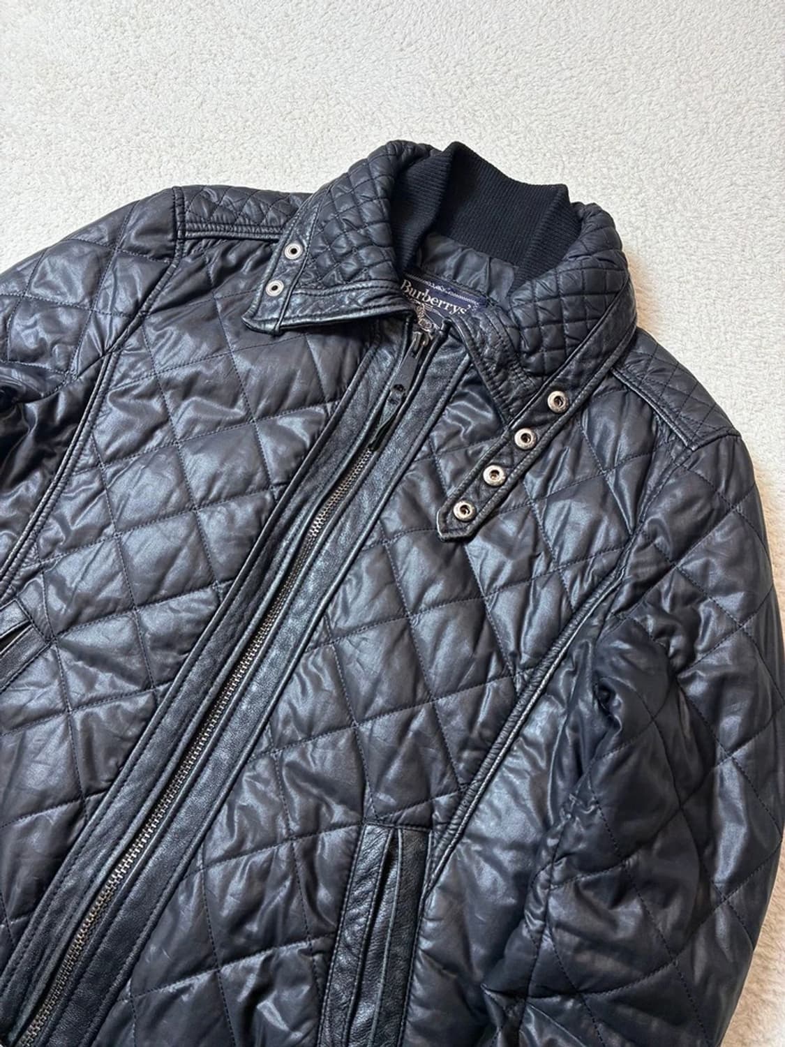 버버리 00's Y2K 하이넥 가죽 배색 퀼팅 자켓 PN6858 상품이미지2