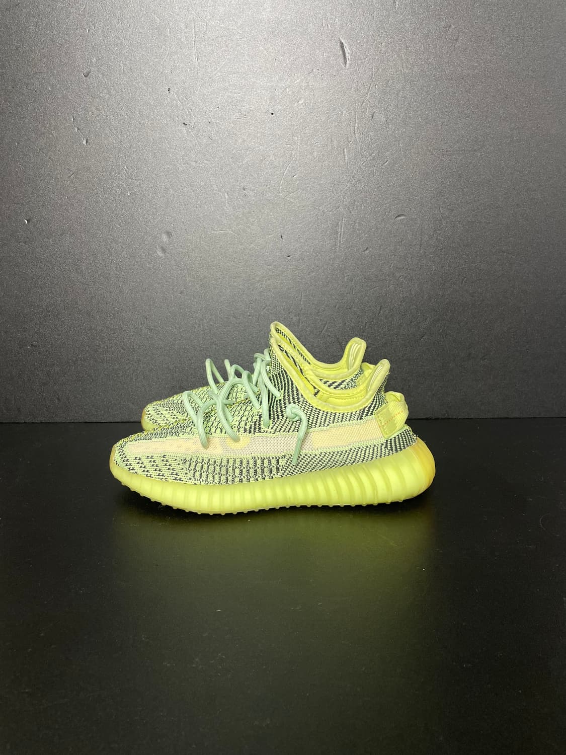 [245] 아디다스 이지부스트 350 V2 이즈릴 상품이미지4