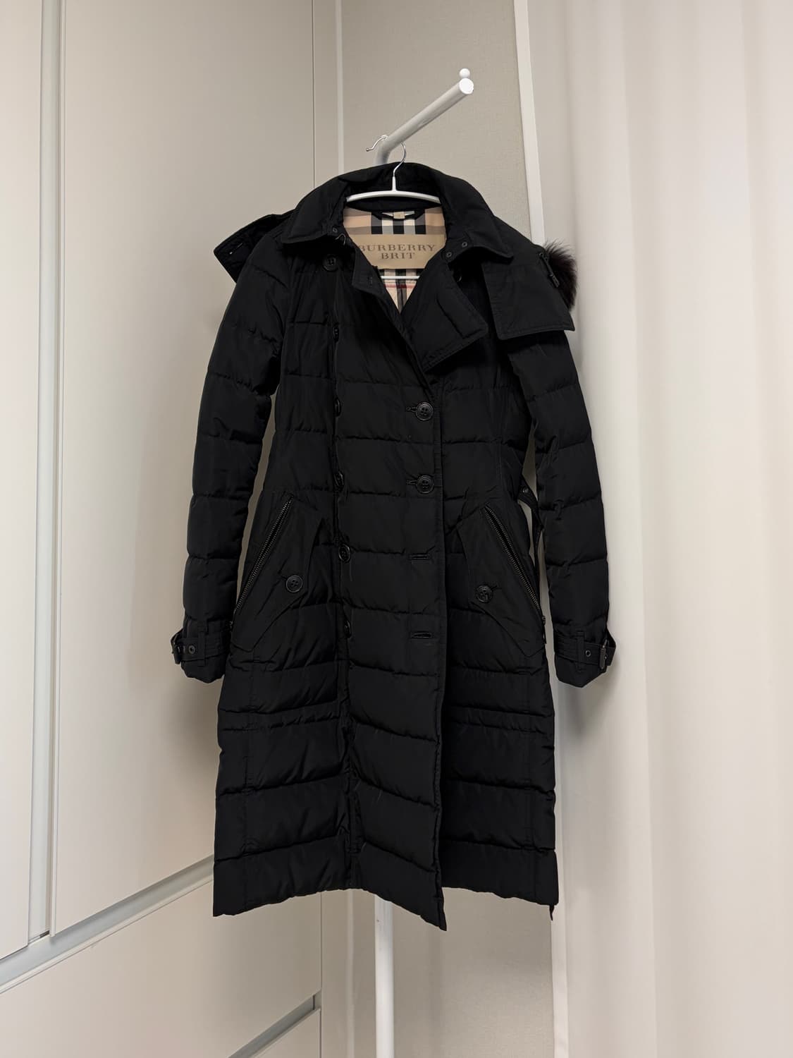 버버리 알러데일 폭스퍼 롱패딩 상품이미지1