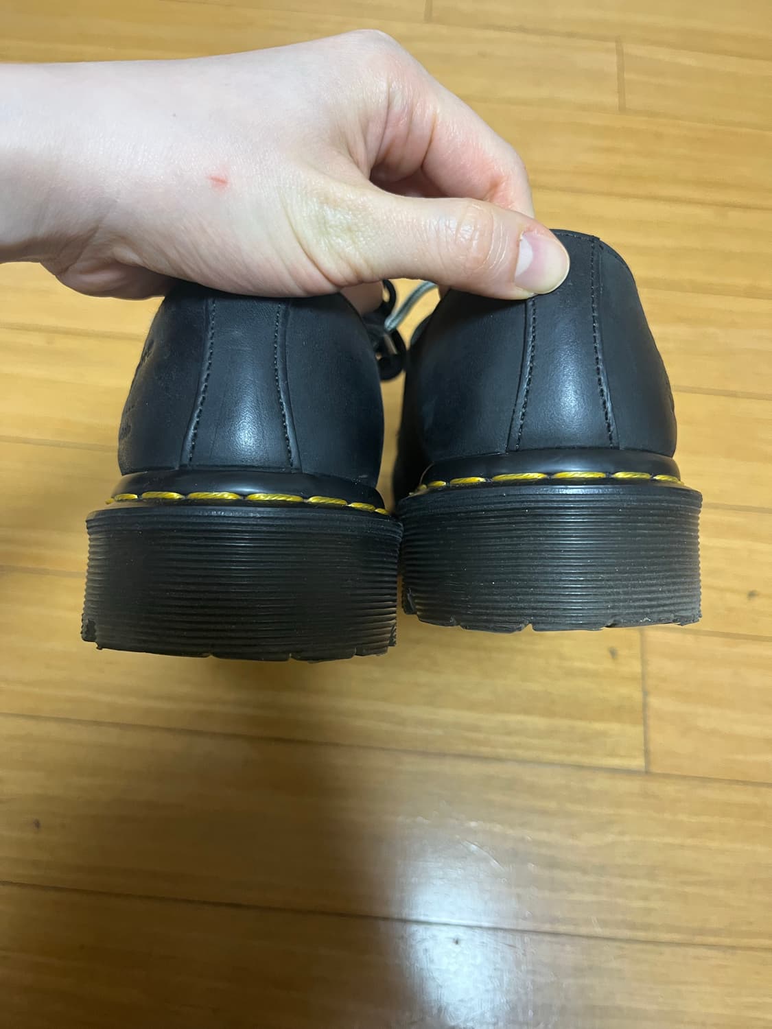 닥터마틴x디스이즈네버댓 3홀 240 상품이미지2