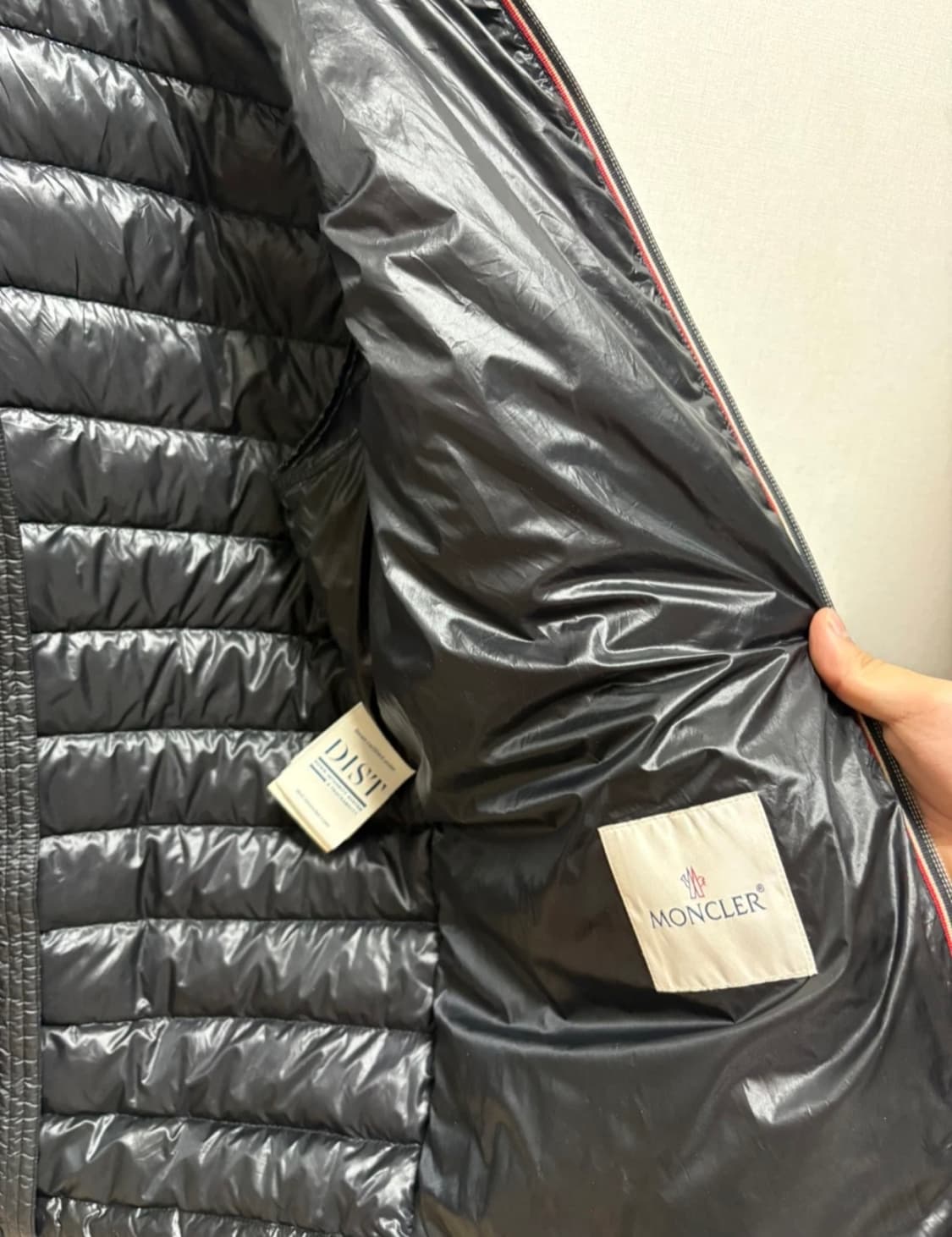  몽클레르 다니엘 경량패딩 4사이즈 판매합니다! 상품이미지5