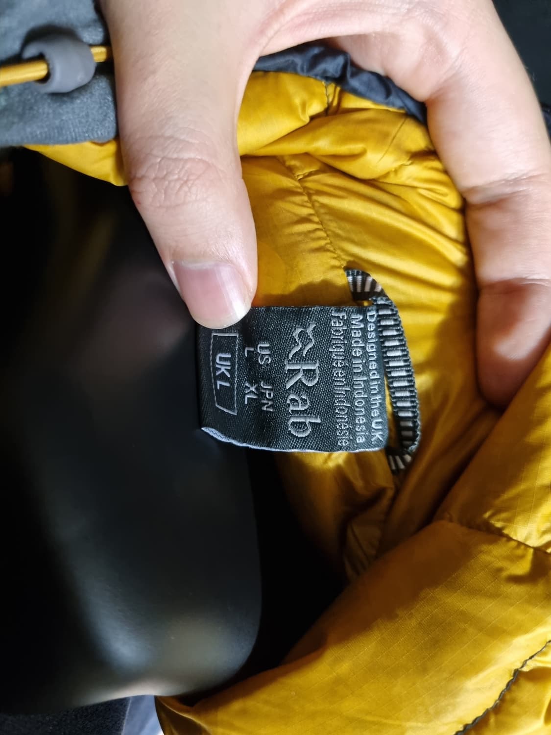 랩 경량패딩 마이크로알파인 벨루가 L 상품이미지4