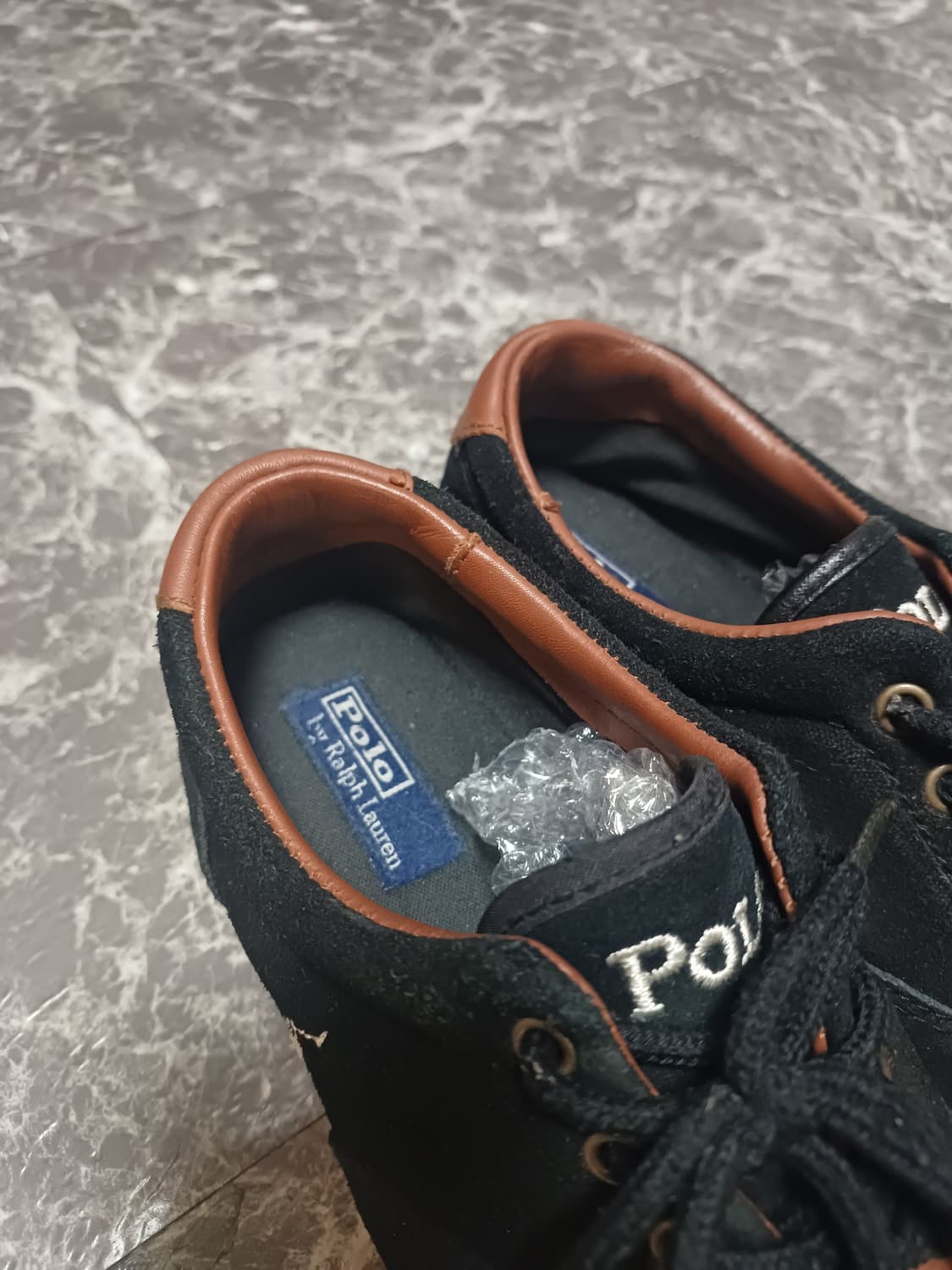 폴로 랄프로렌 블랙 스웨이드 스니커즈 상품이미지3