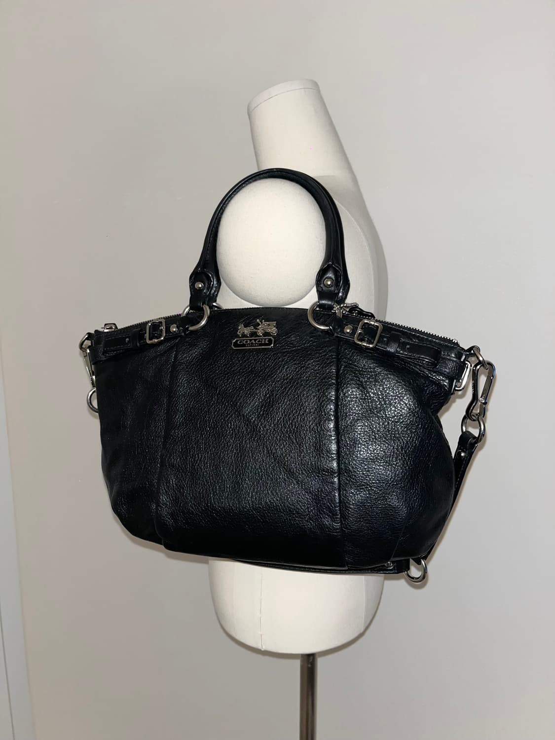 📦Coach basic allblack shoulder bag 상품이미지4