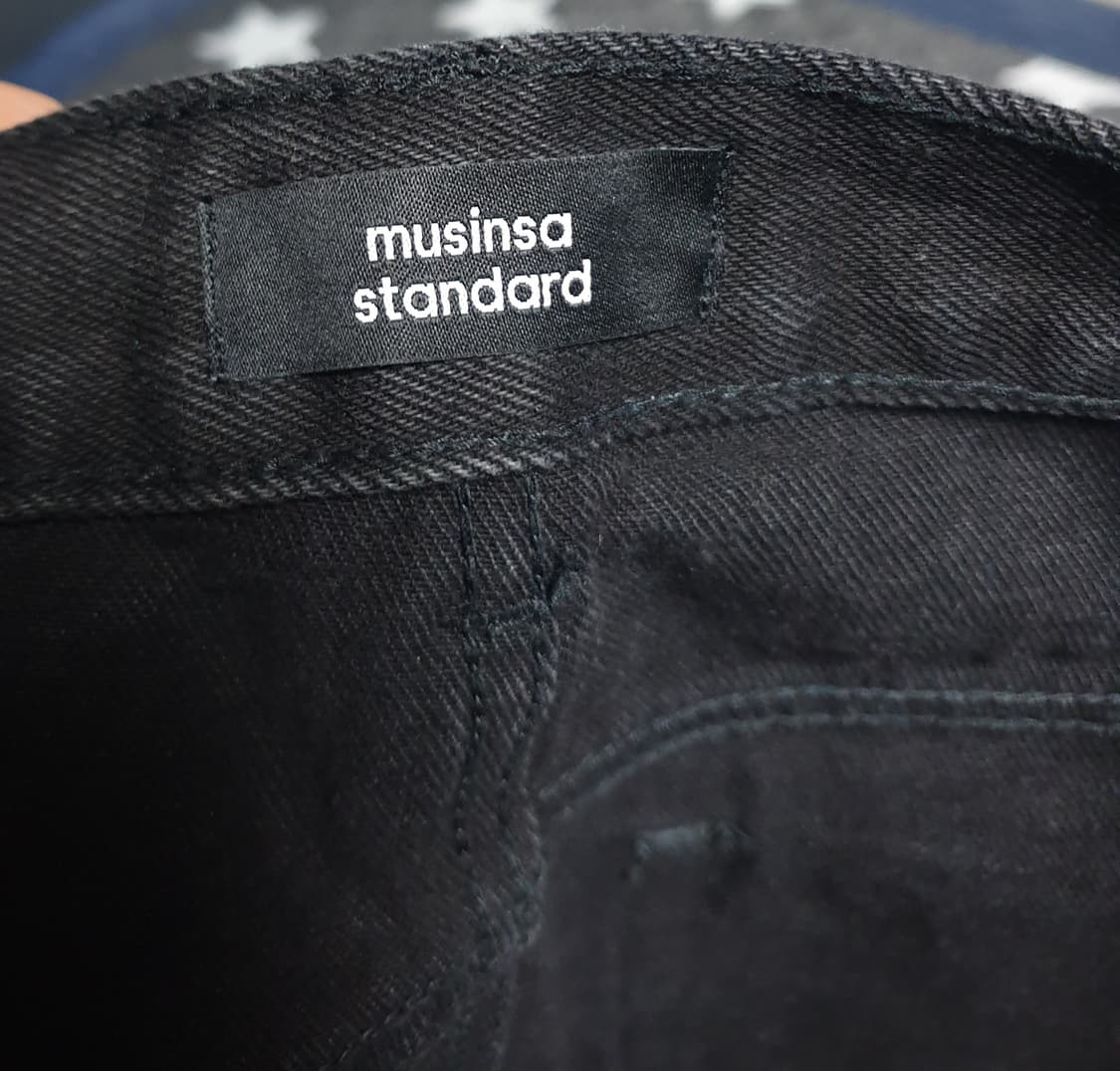 무신사스탠다드 세미와이드 데님팬츠 워시드블랙 (32) 상품이미지3