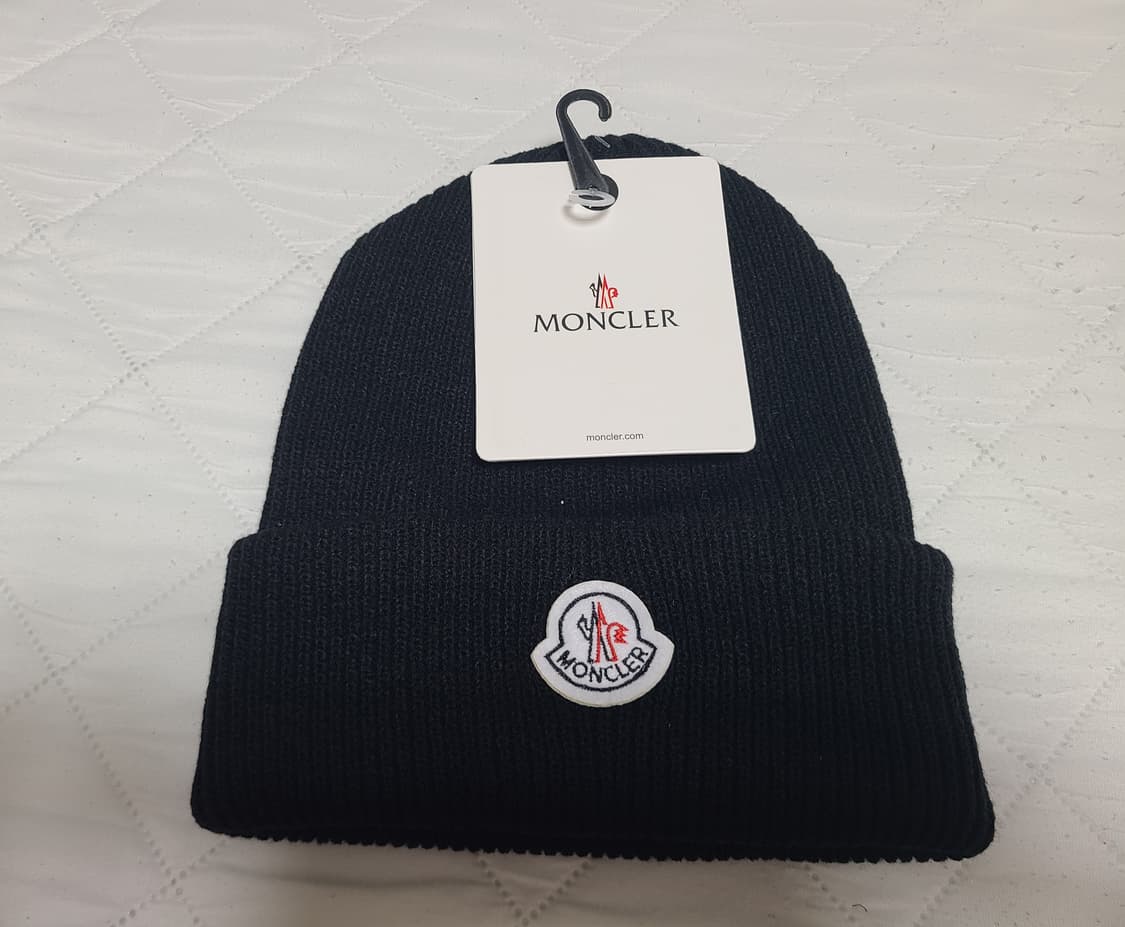 몽클레르  비니 남녀공용 (새상품) 상품이미지1