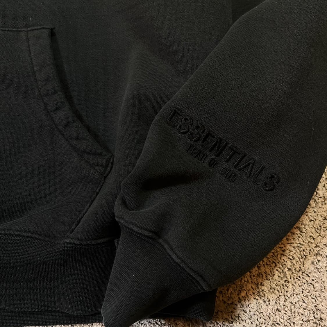 에센셜 빅로고 후드티 상품이미지4