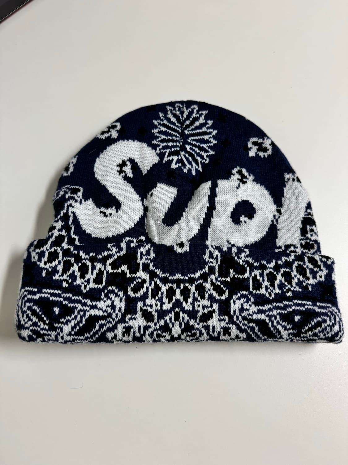 슈프림 페이즐리 비니 네이비 상품이미지1