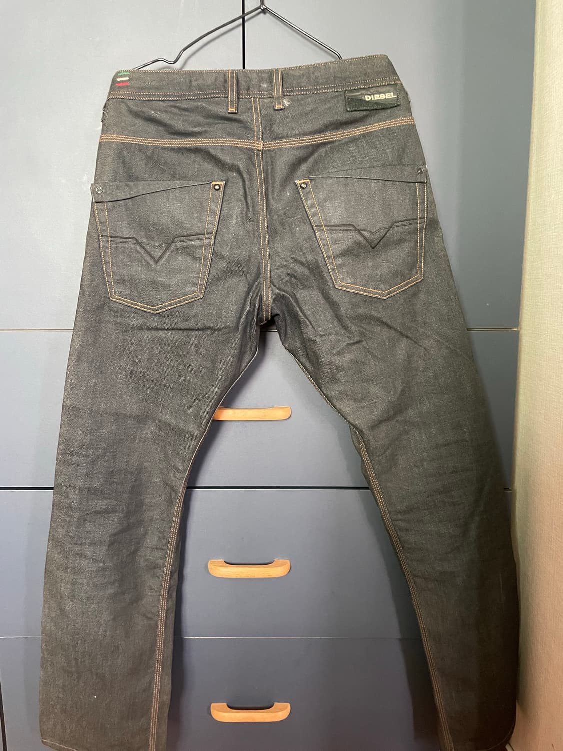 디젤 KROOOLEY 슬림캐롯 생지 데님 상품이미지6