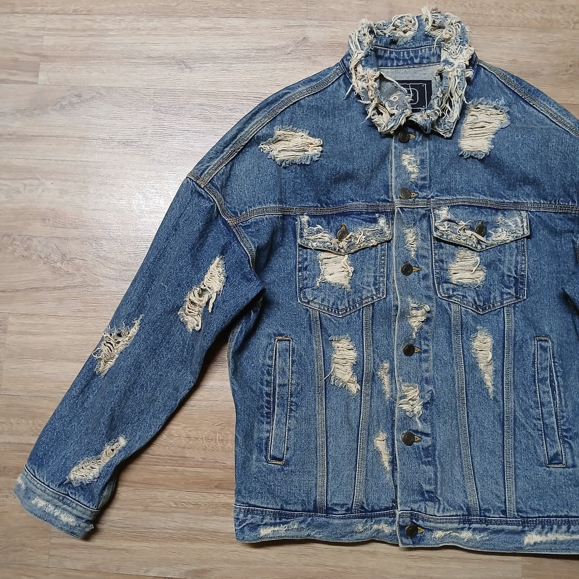 로맨틱크라운 데미지 트러커 남녀공용 데님자켓 청자켓 상품이미지3